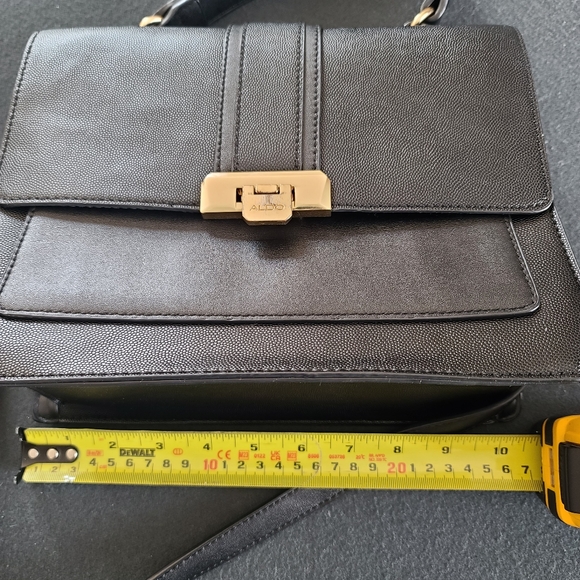 As New! Black Aldo Bag. Gold Hardware - Picture 13 of 16